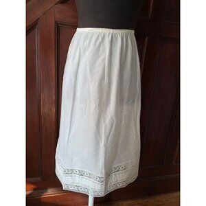 White Vintage Deena Half Slip With Lace Hem & Elastic Waistband
